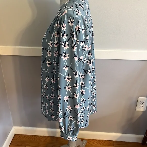 Blue gray with flowers blouse - Picture 3 of 6